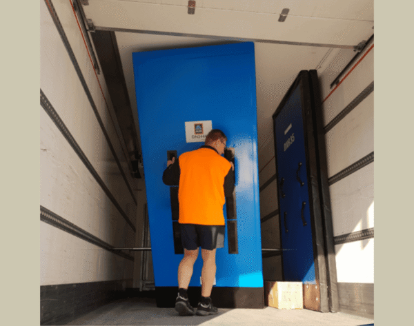 Insulated BulkHeads8